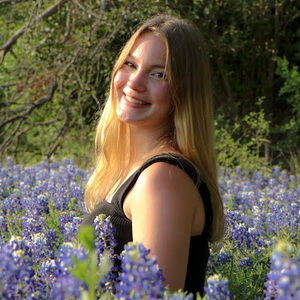 Meet your Posher, Iris